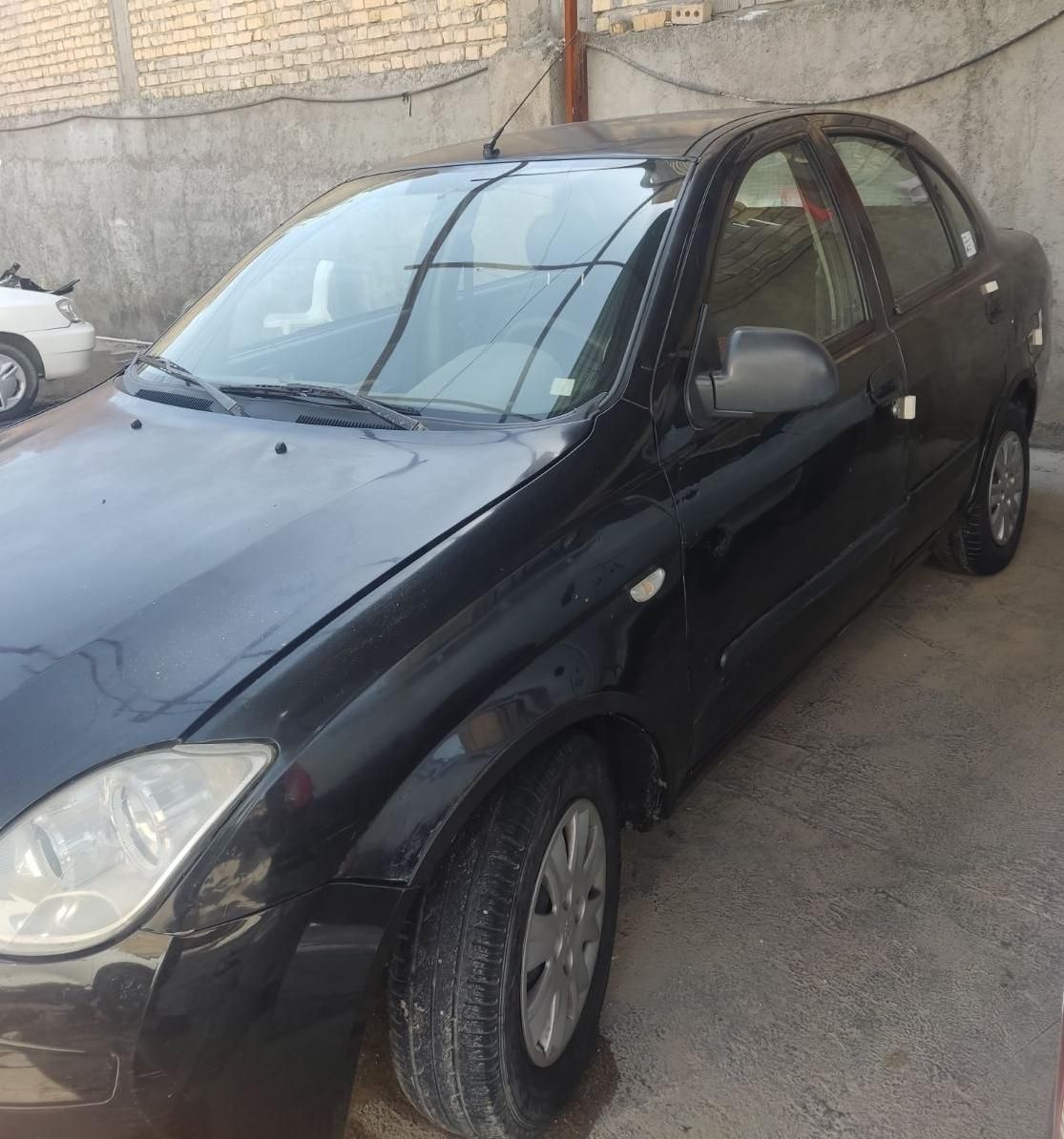 تیبا صندوق دار LX - 1392