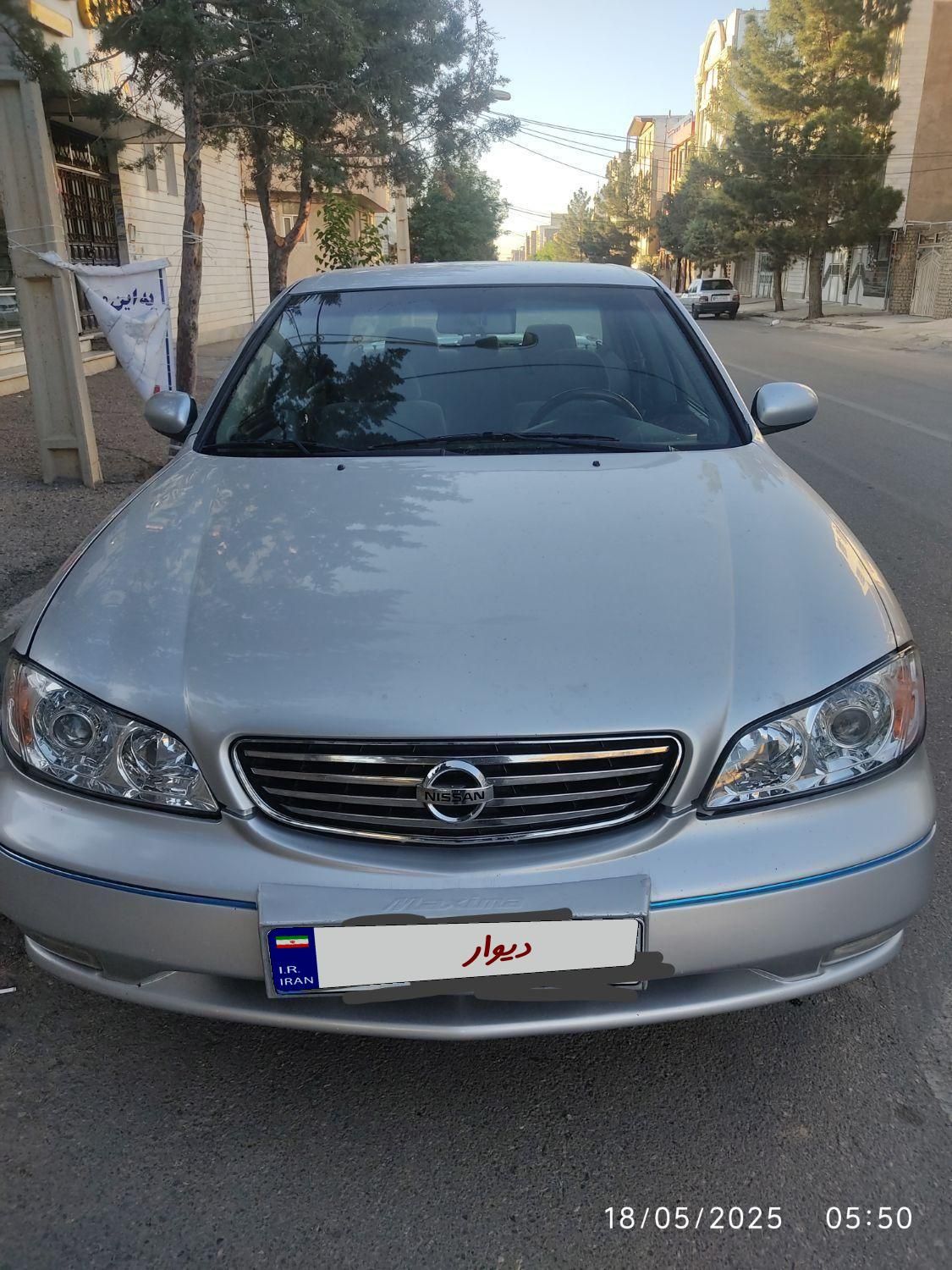 نیسان ماکسیما دنده‌ای - 2005
