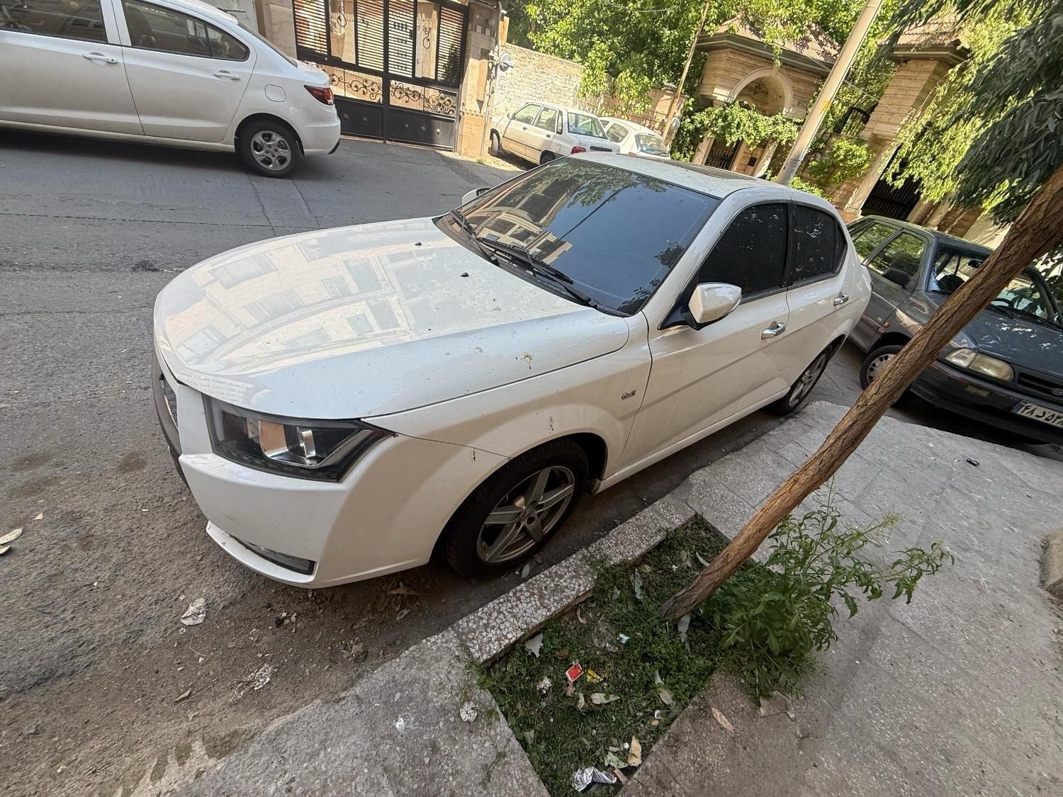 خودرو دنا، پلاس آگهی ann_18278121