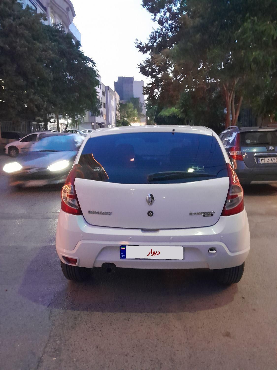 رنو ساندرو اتوماتیک - 1397