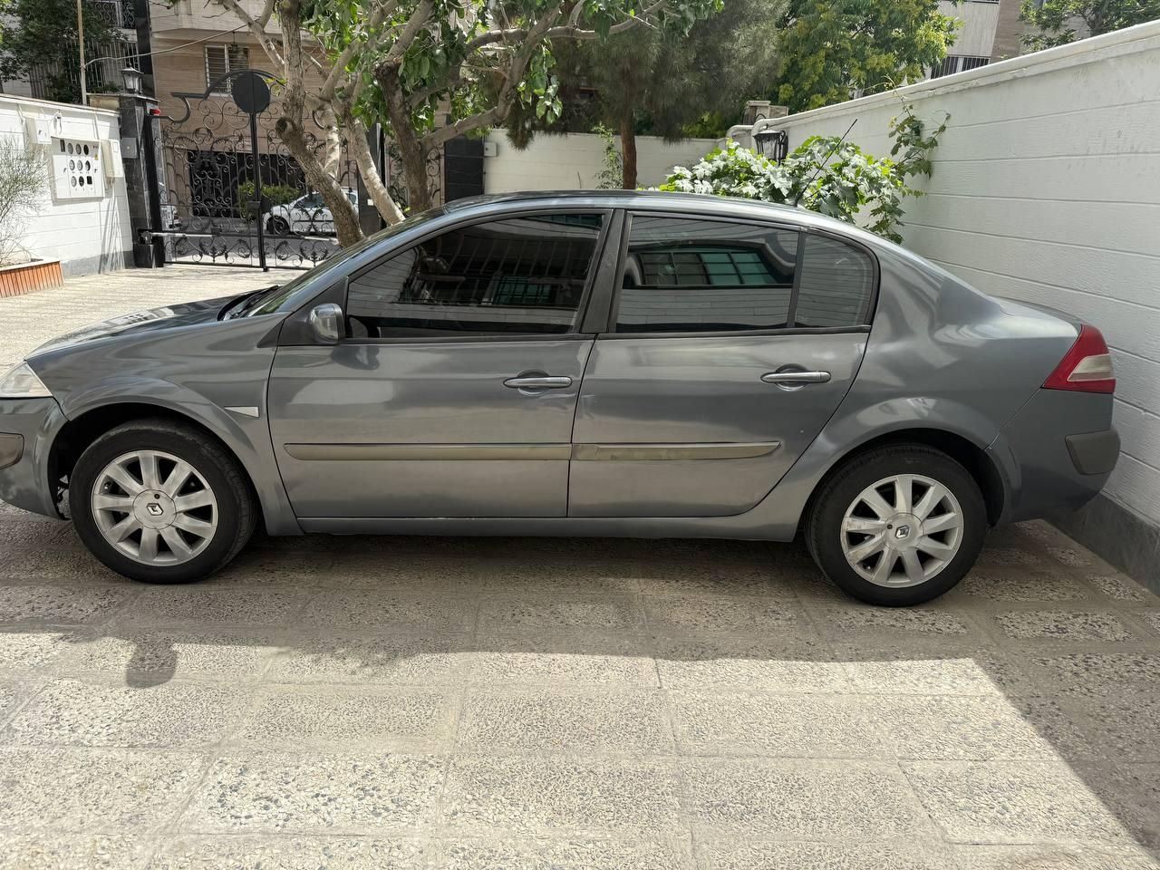 رنو مگان پارس خودرو 2000 - 2010