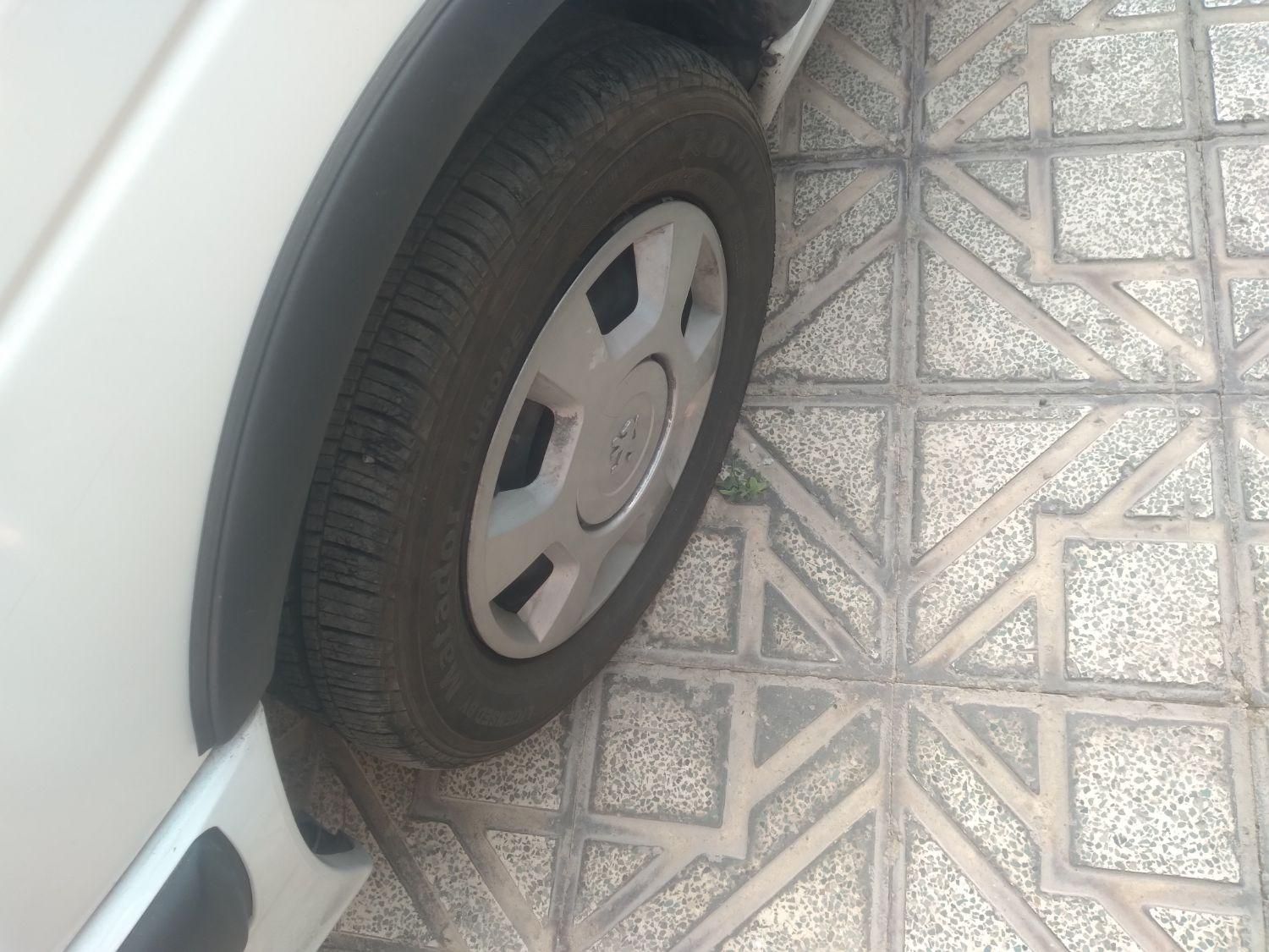 پژو پارس اتوماتیک - 1390