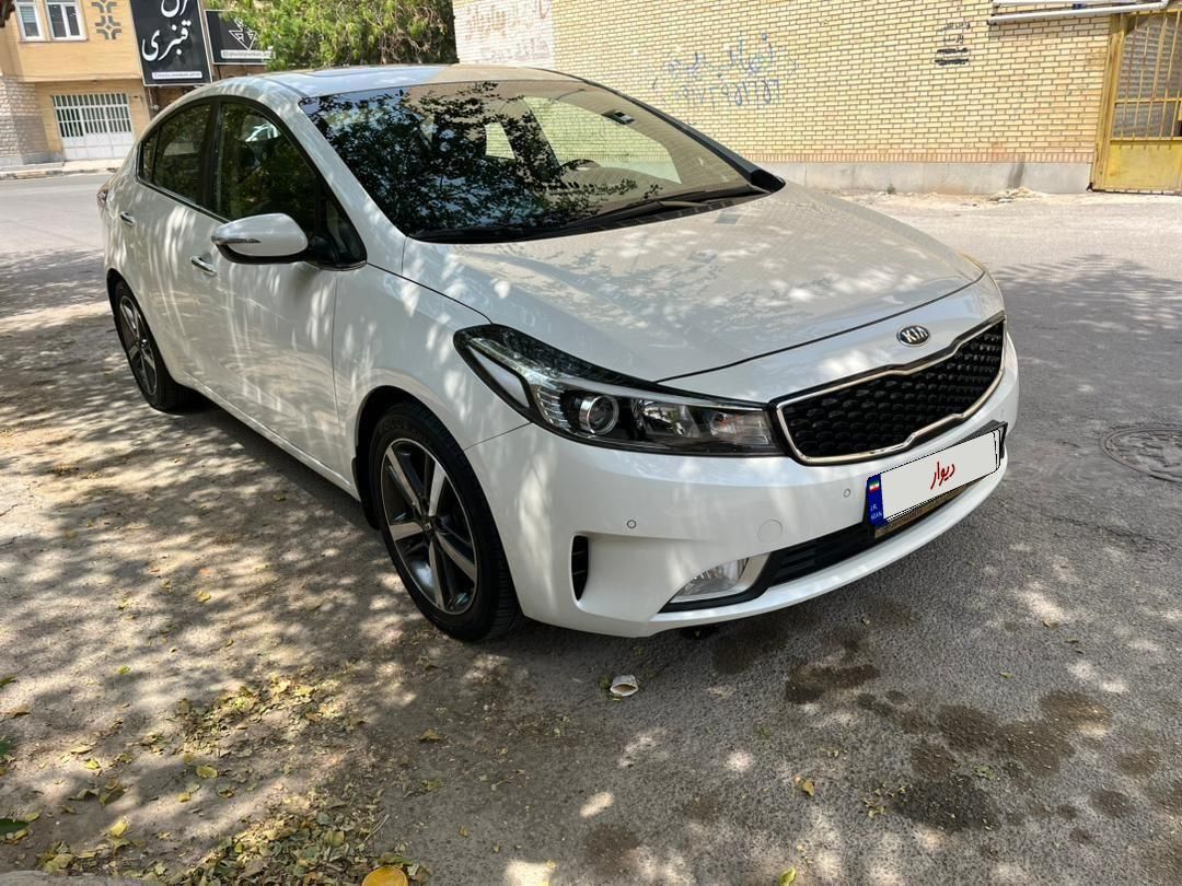 کیا سراتو 2.0 لیتر اتوماتیک GT لاین - 2017