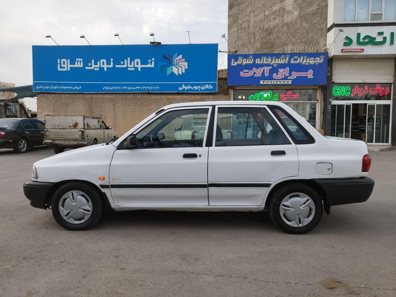 پراید صبا دنده‌ای - 1381