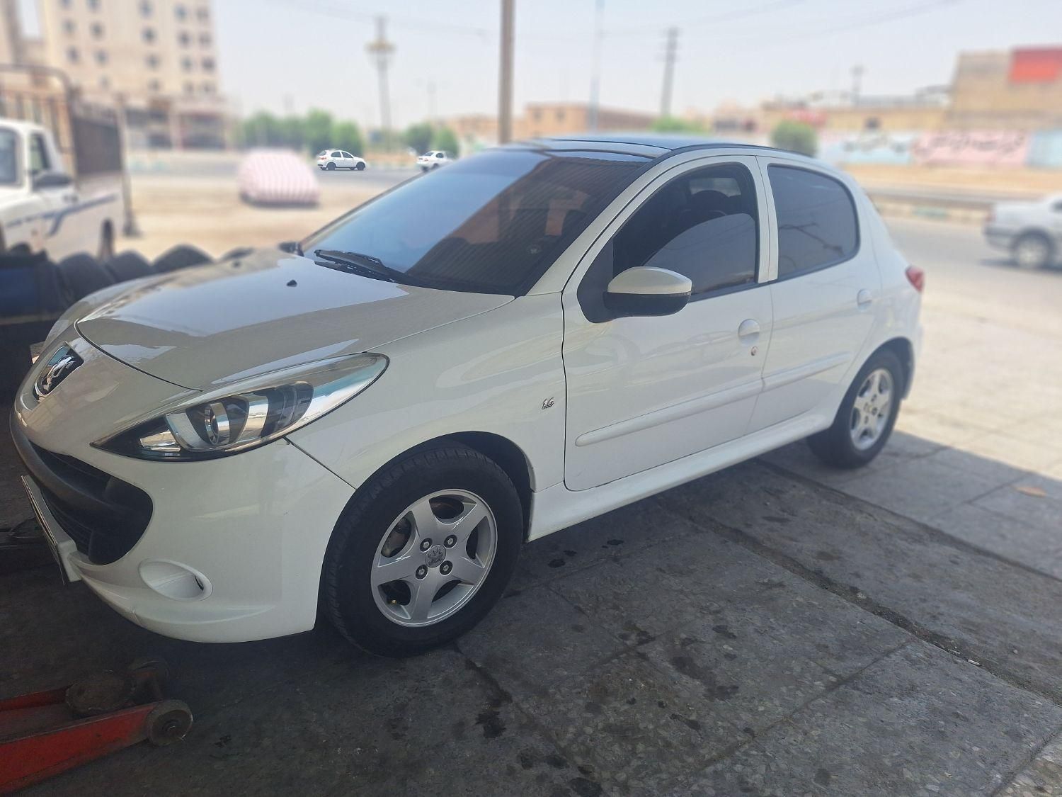 پژو 207 دنده‌ای - 1400