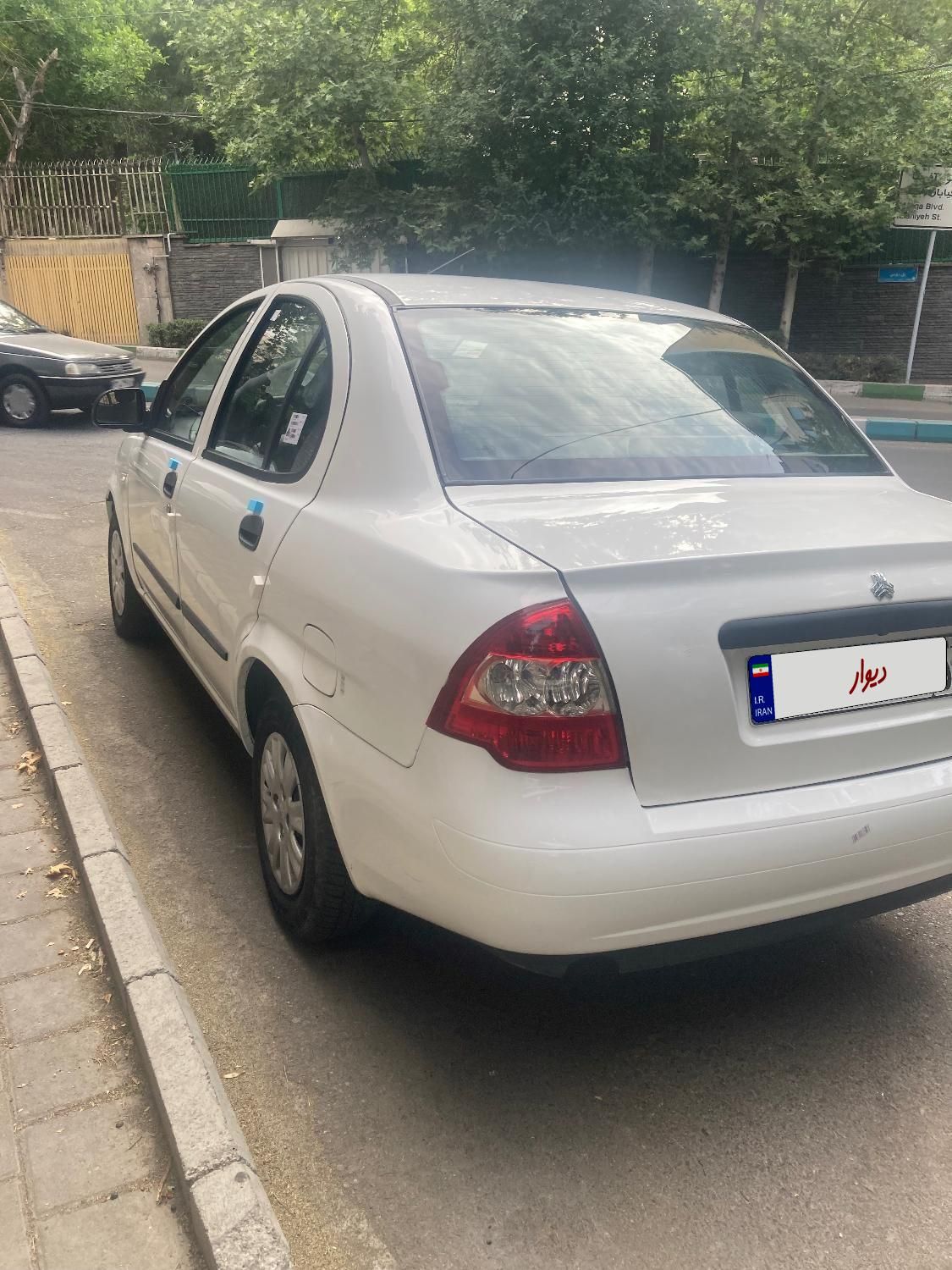 تیبا صندوق دار پلاس - 1399