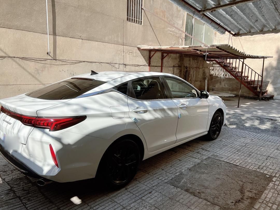 کی ام سی J7 اتوماتیک - 2024