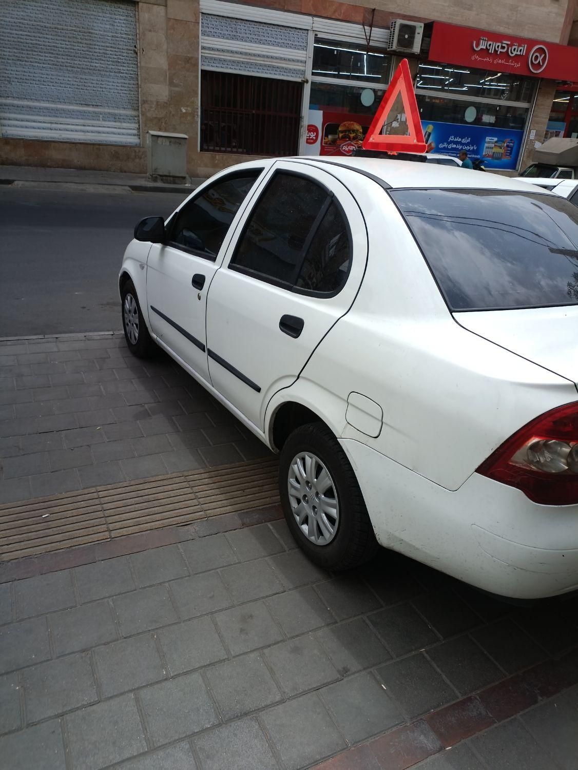 تیبا صندوق دار SX - 1400