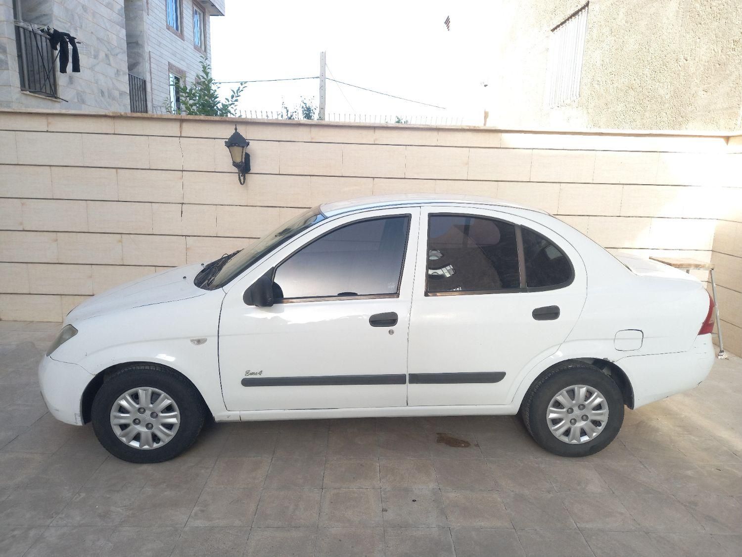 تیبا صندوق دار SX - 1392