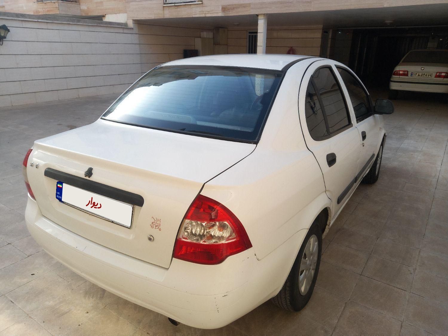 تیبا صندوق دار SX - 1392
