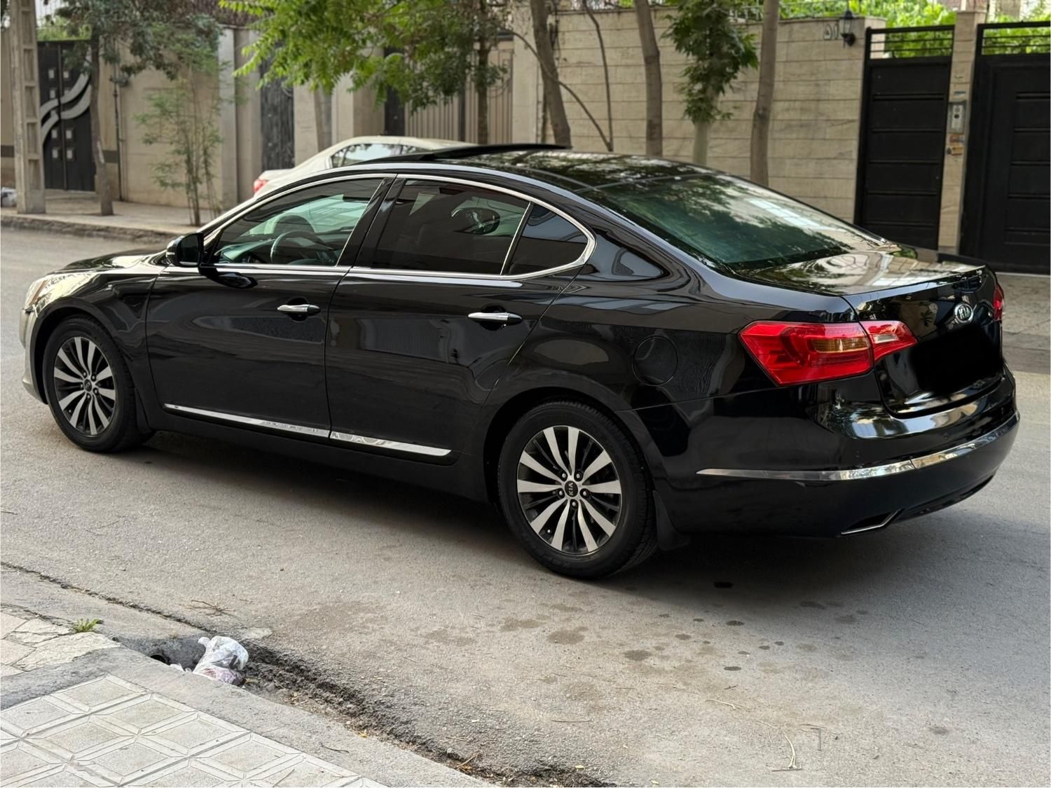 کیا کادنزا فول VG - 2012