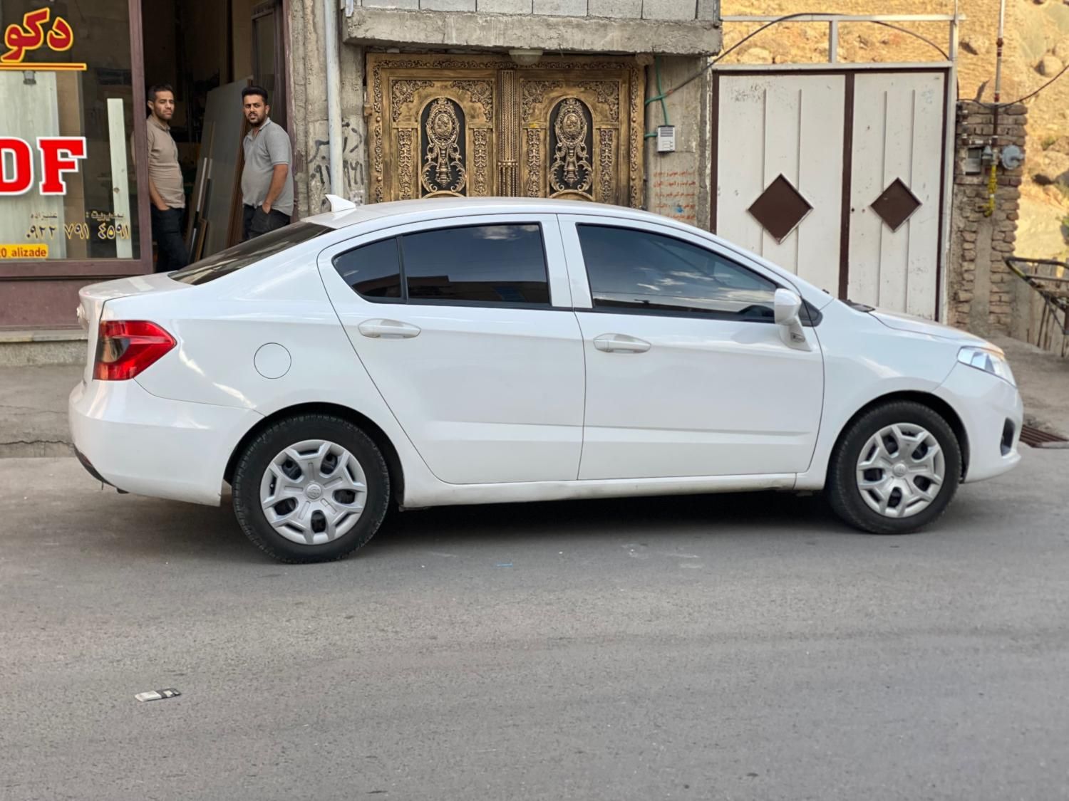برلیانس H230 دنده‌ای - 2016