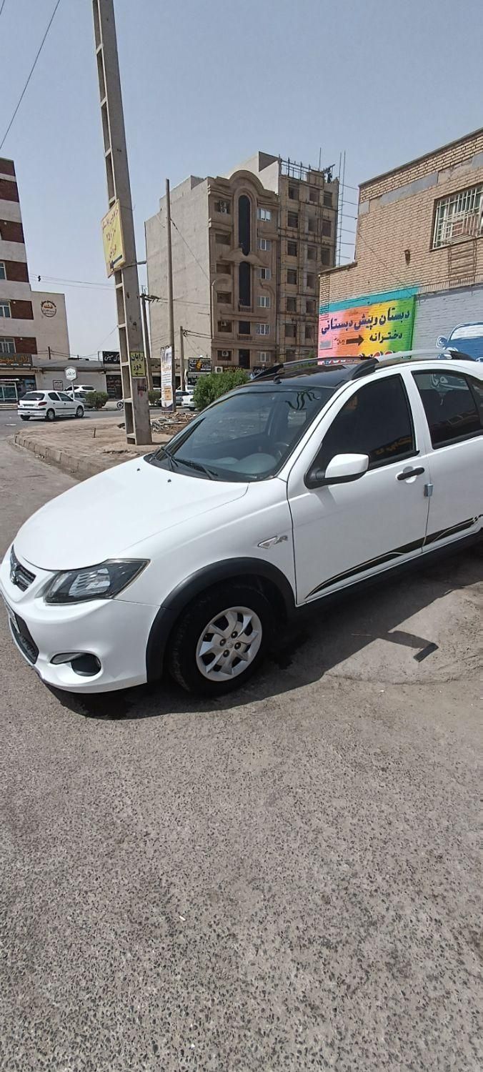 کوییک R دنده‌ای - 1402