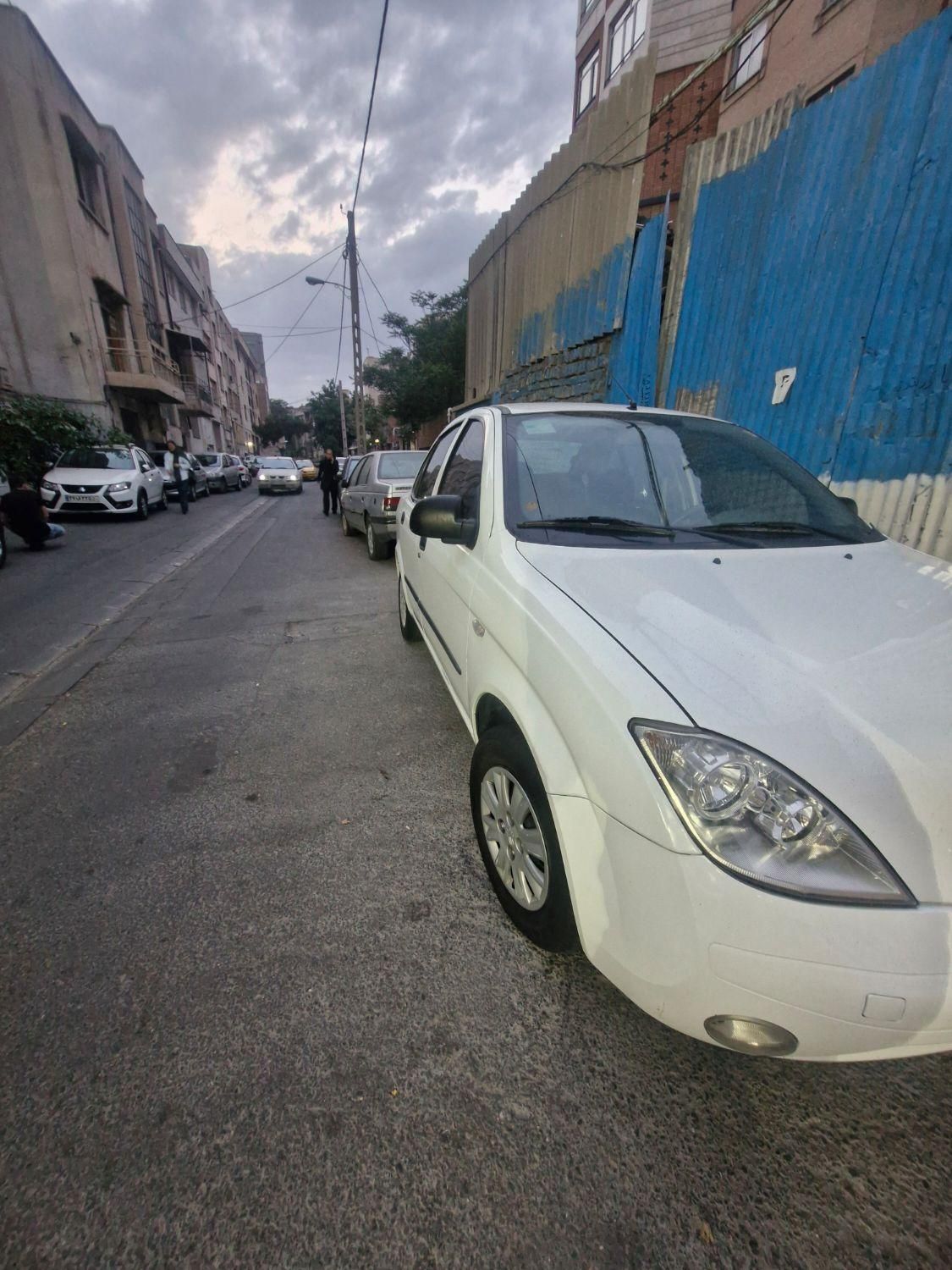 تیبا صندوق دار SX - 1399