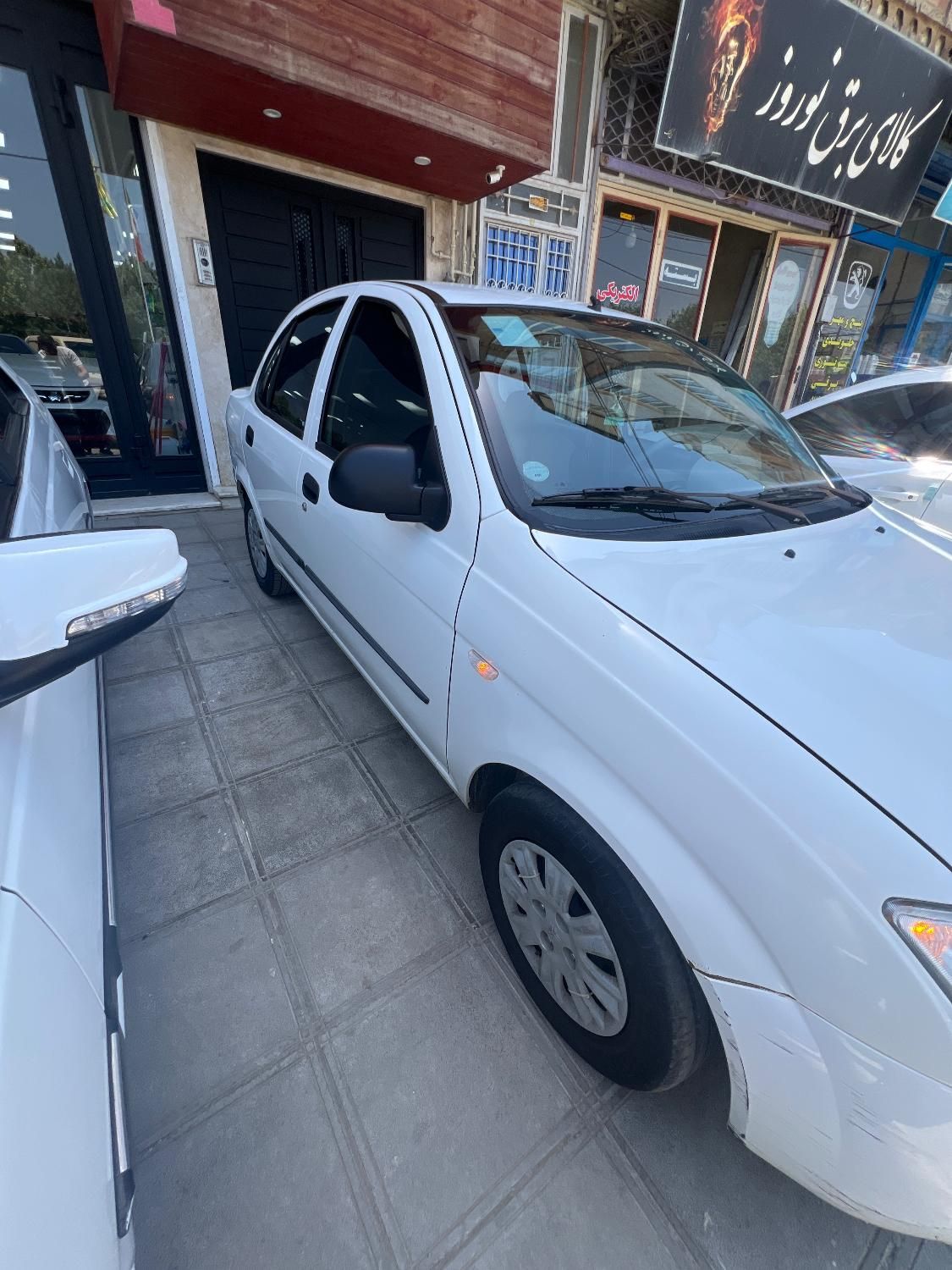 تیبا صندوق دار EX - 1400