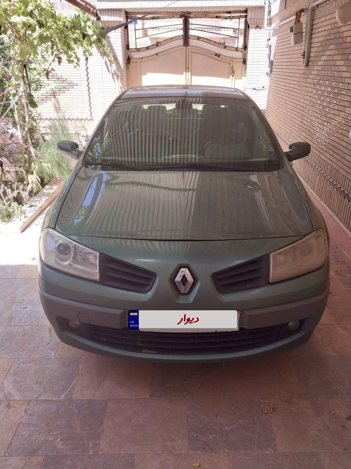 رنو مگان پارس خودرو 2000 - 2012