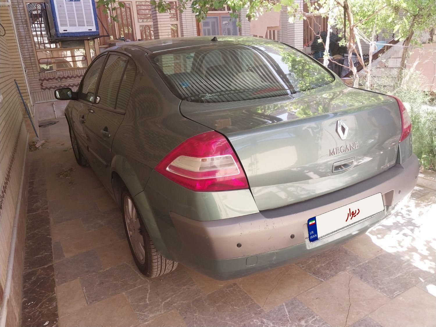 رنو مگان پارس خودرو 2000 - 2012