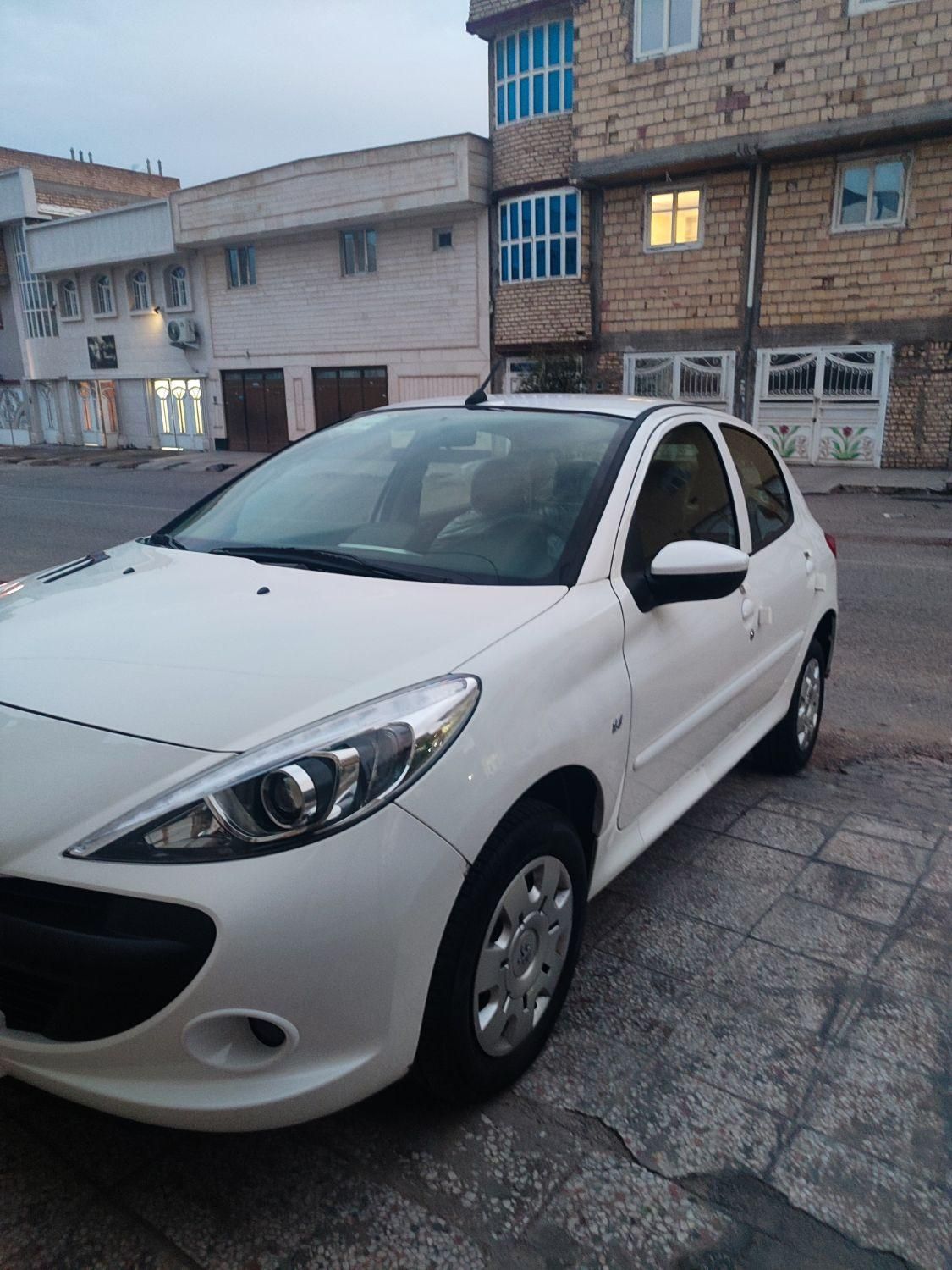 پژو 207 دنده‌ای با موتور TU3 - 1402