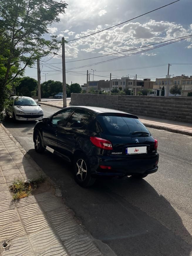 پژو 207 دنده‌ای - 1400