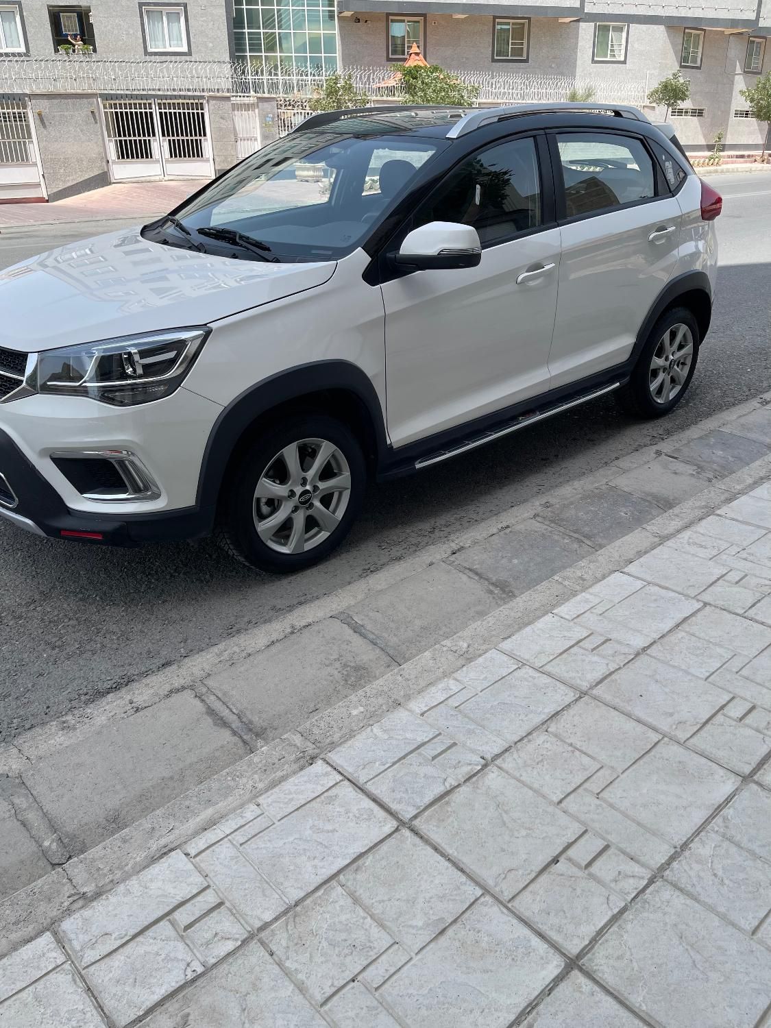 خودرو ام وی ام، X22 آگهی ann_18287437