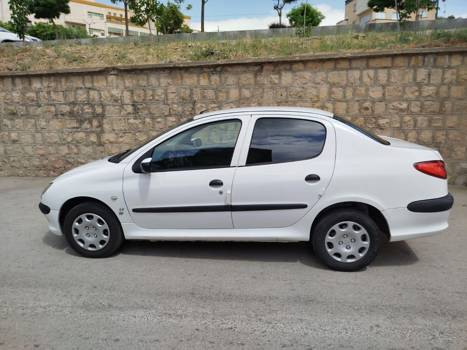 پژو 206 SD v8 - 1395