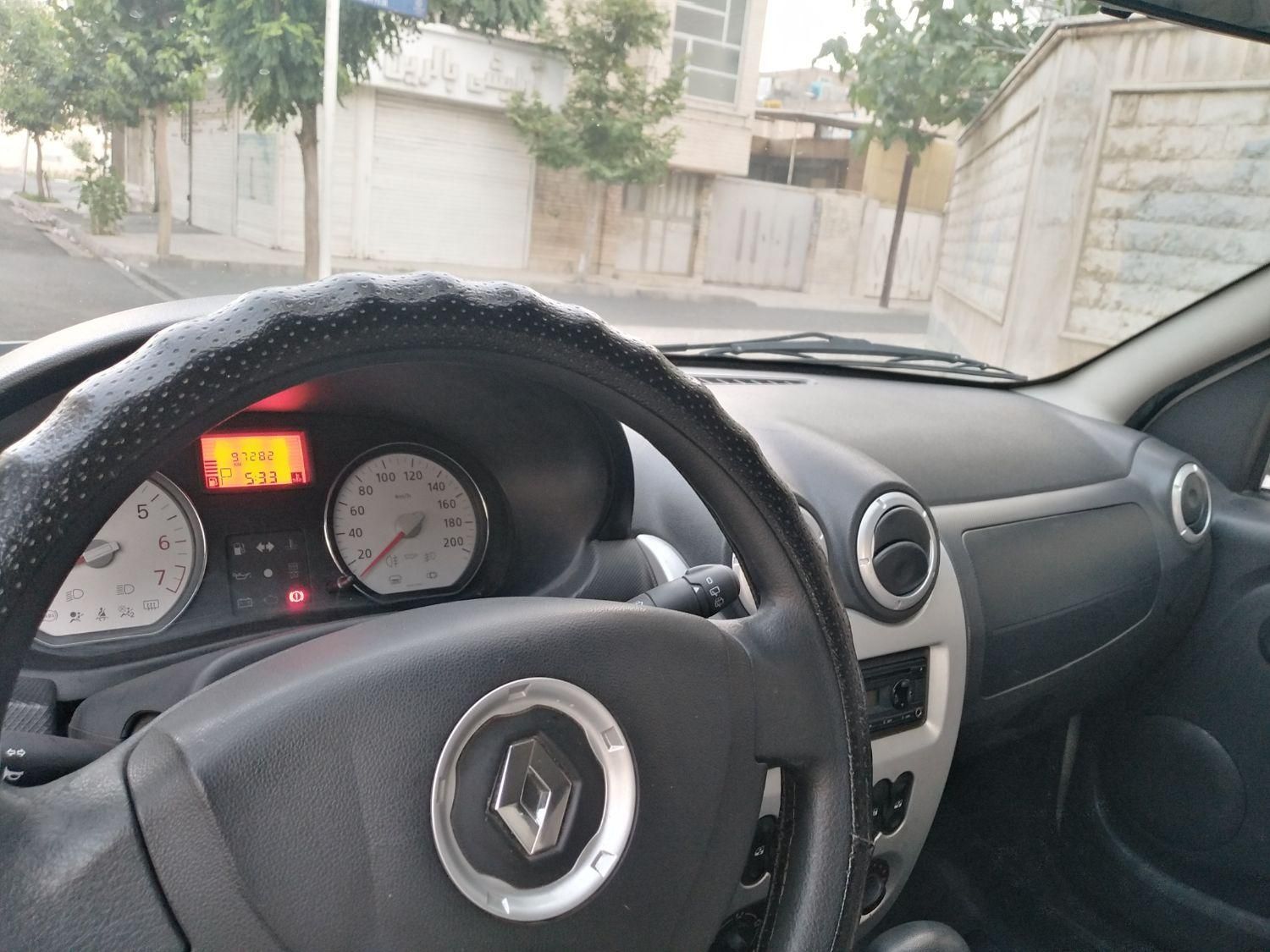 رنو ساندرو اتوماتیک - 1398