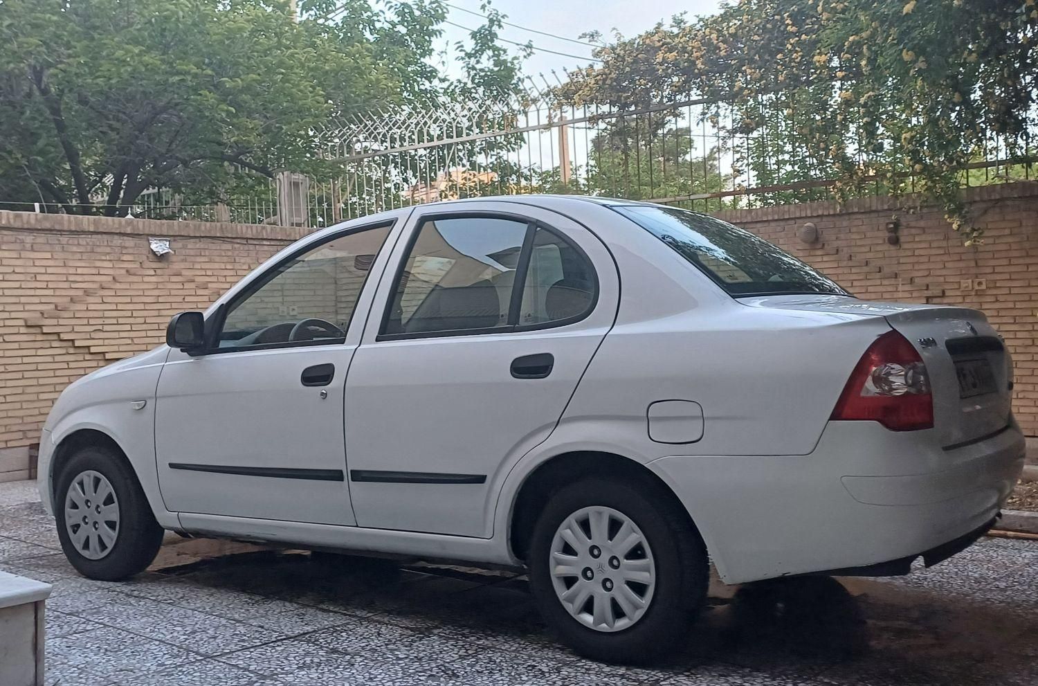 تیبا صندوق دار SX - 1397