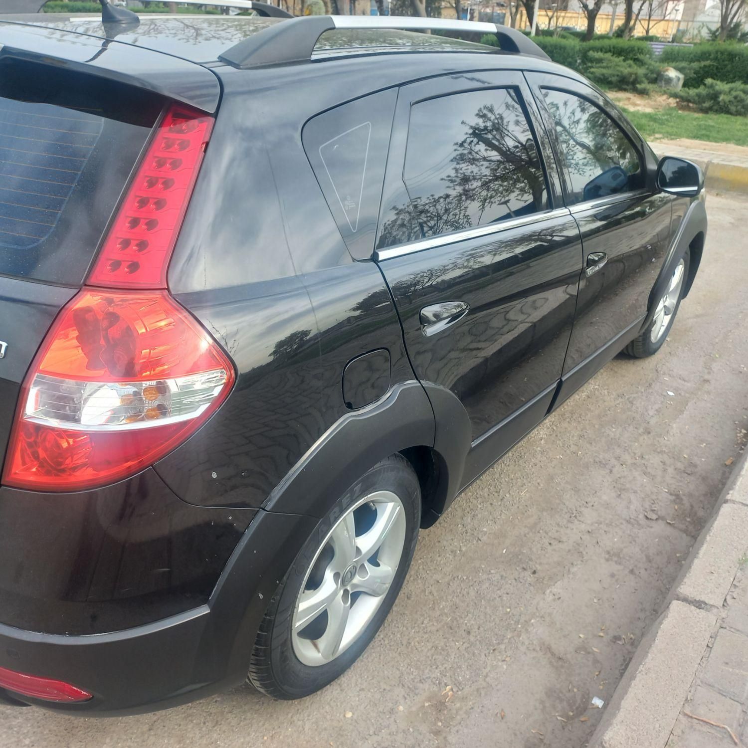 دانگ فنگ H30 کراس اتوماتیک - 1397