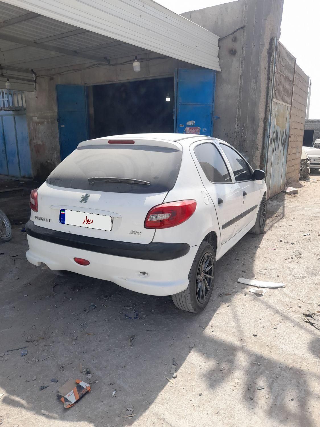 پژو 206 تیپ 3 - 1390