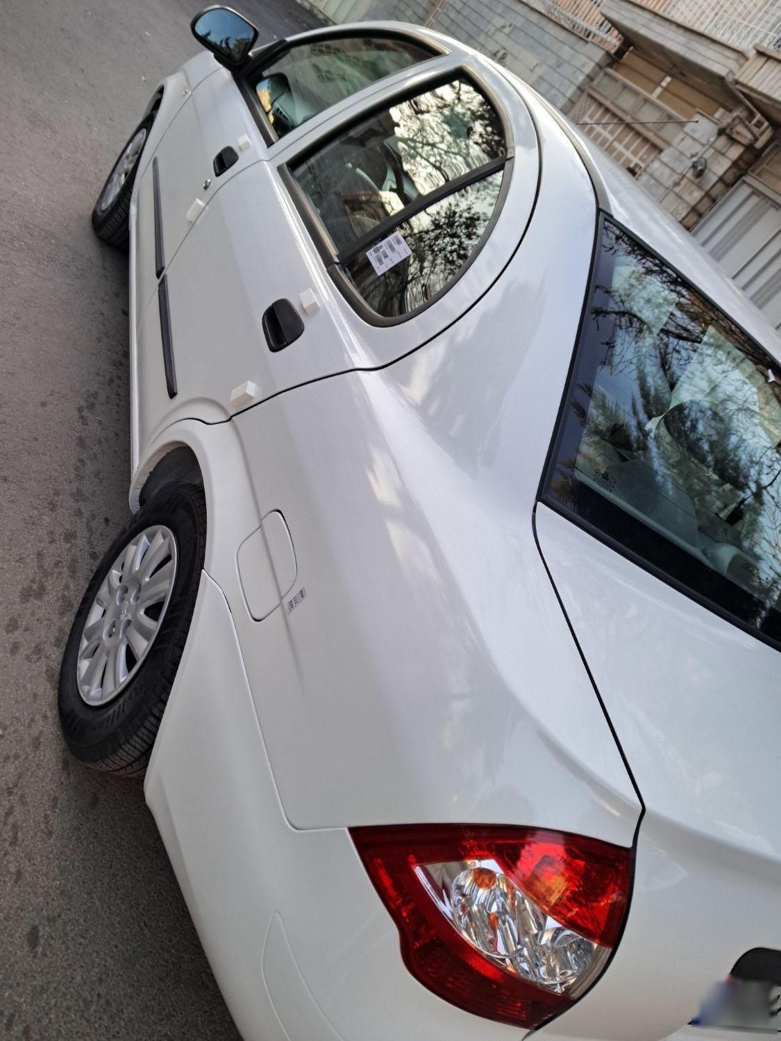 تیبا صندوق دار SX - 1400