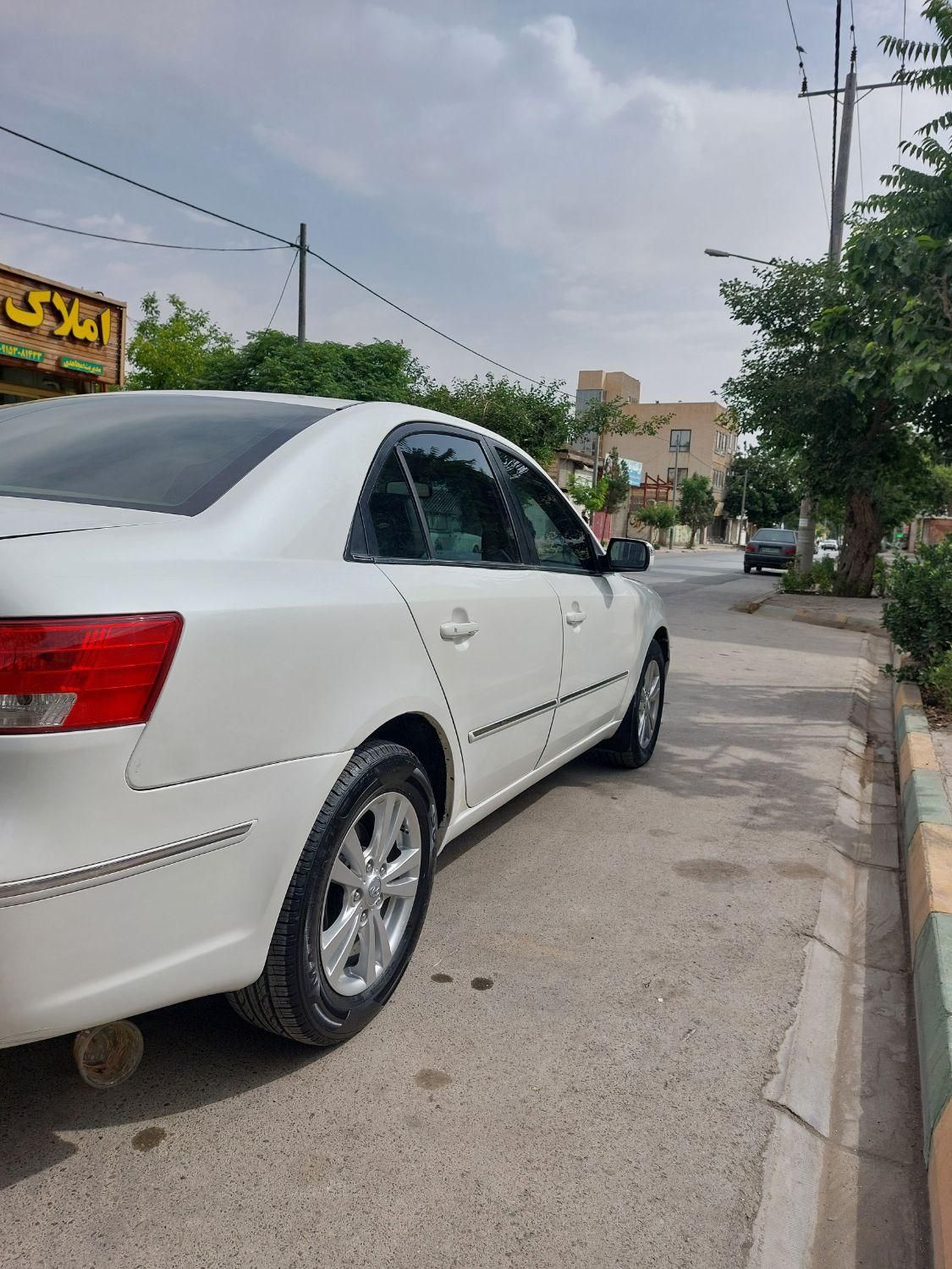 هیوندای سوناتا اتوماتیک NF 2400 - 2010