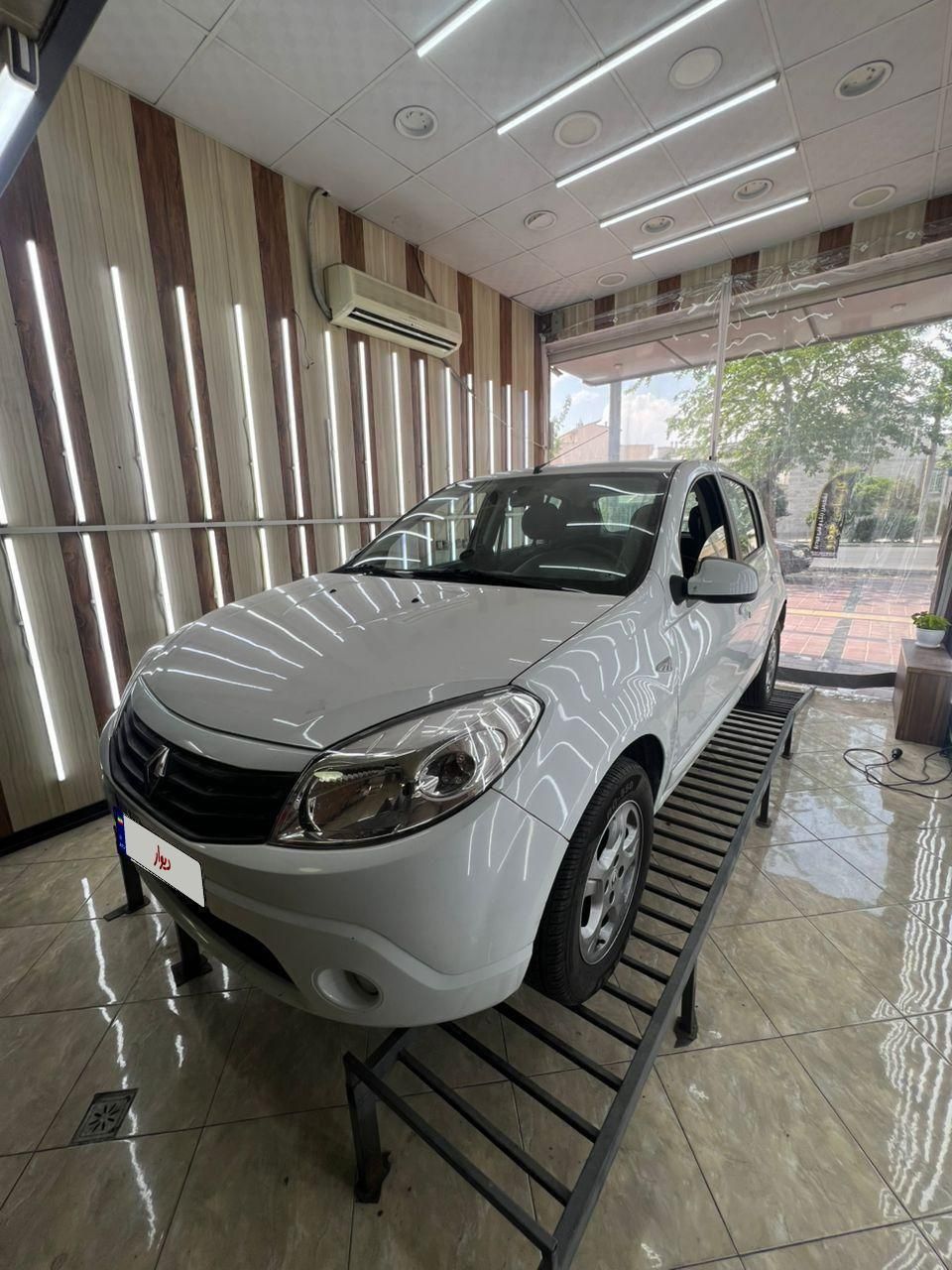 خودرو رنو، ساندرو آگهی ann_18290007