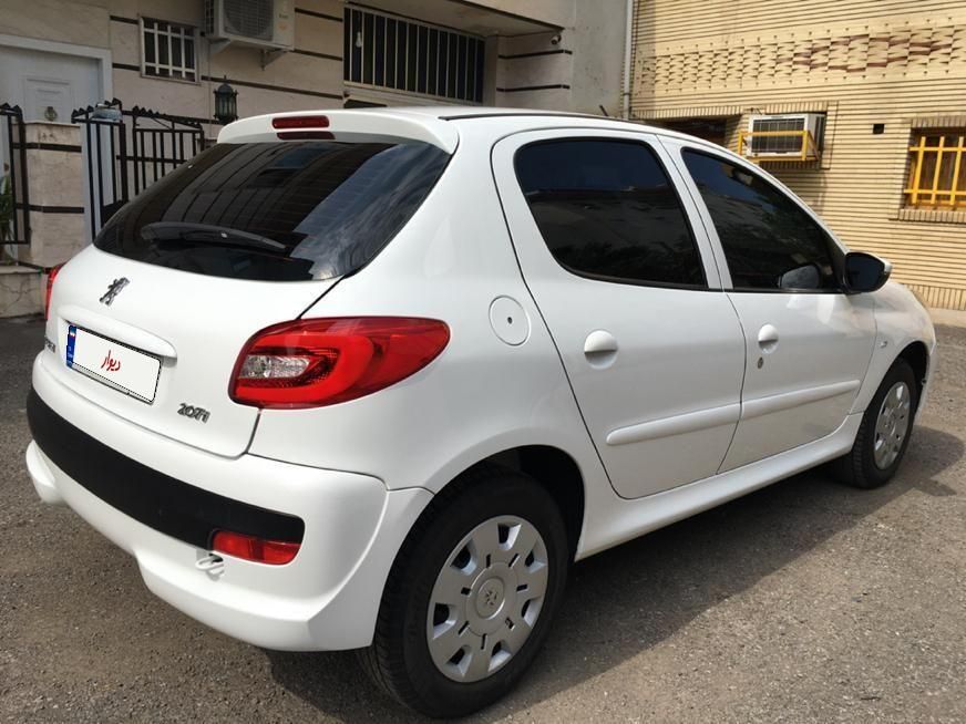 پژو 207 دنده‌ای با موتور TU3 - 1402