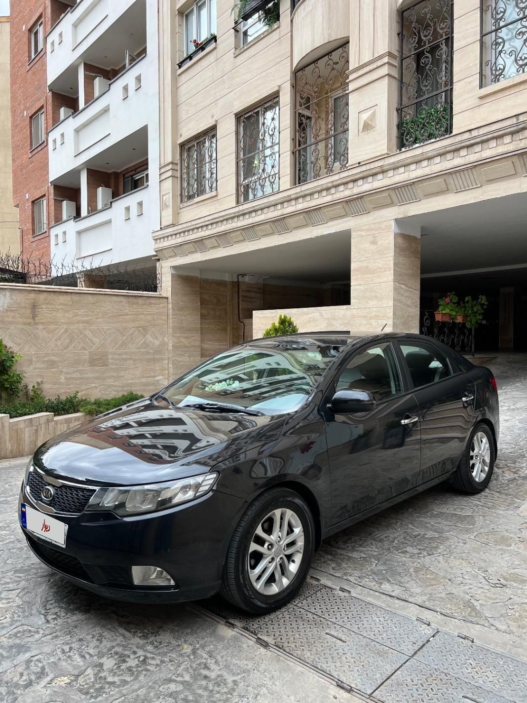 کیا سراتو 2.0 لیتر اتوماتیک GT لاین - 2016