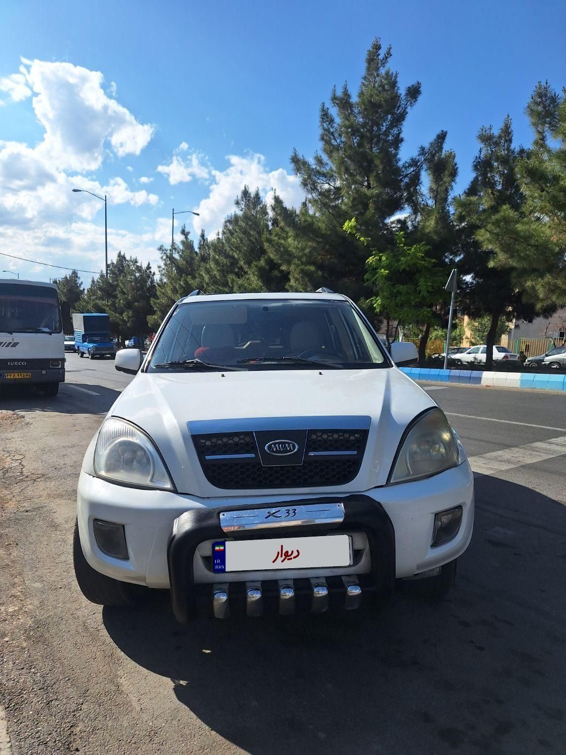 ام وی ام X33 دنده‌ای ساده - 2012