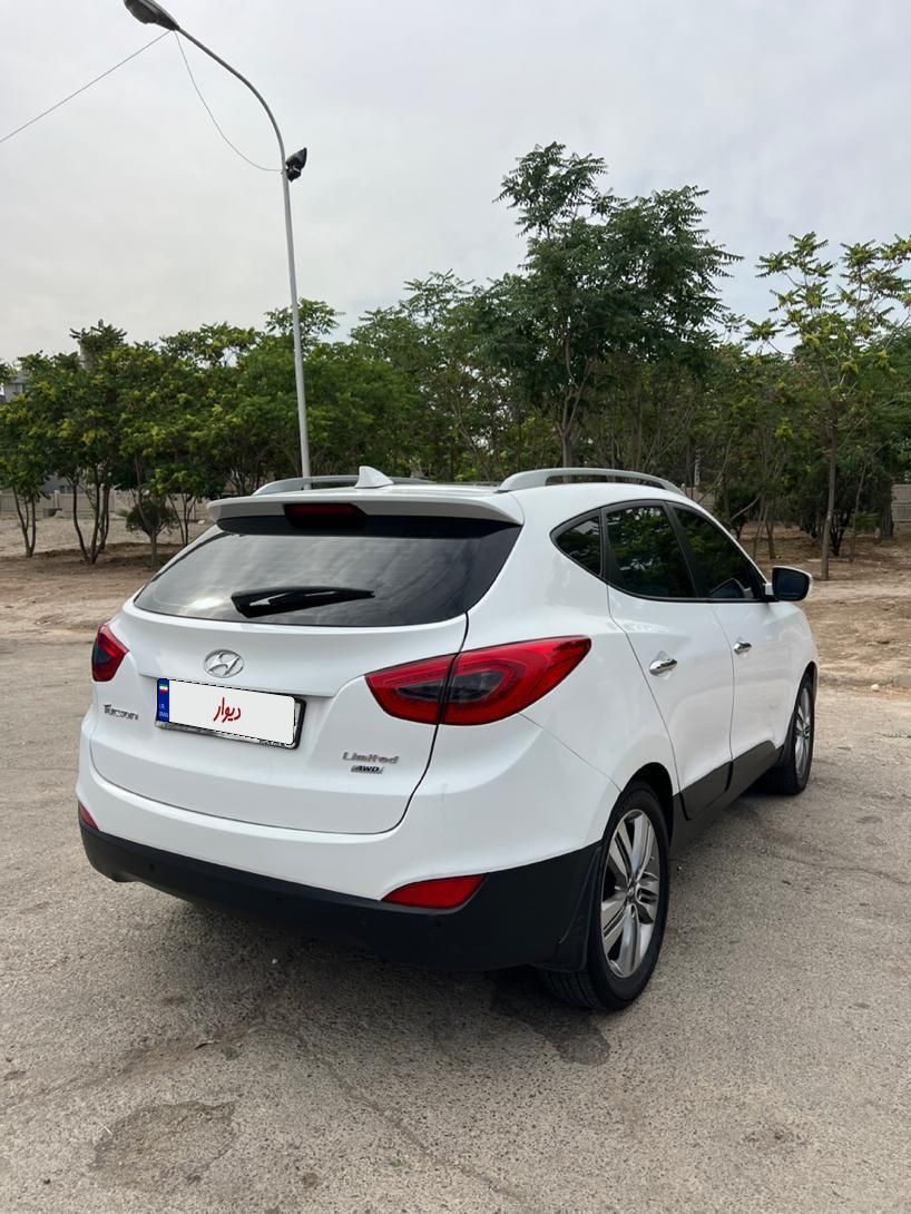 هیوندای توسان 2.4 لیتر - 2015