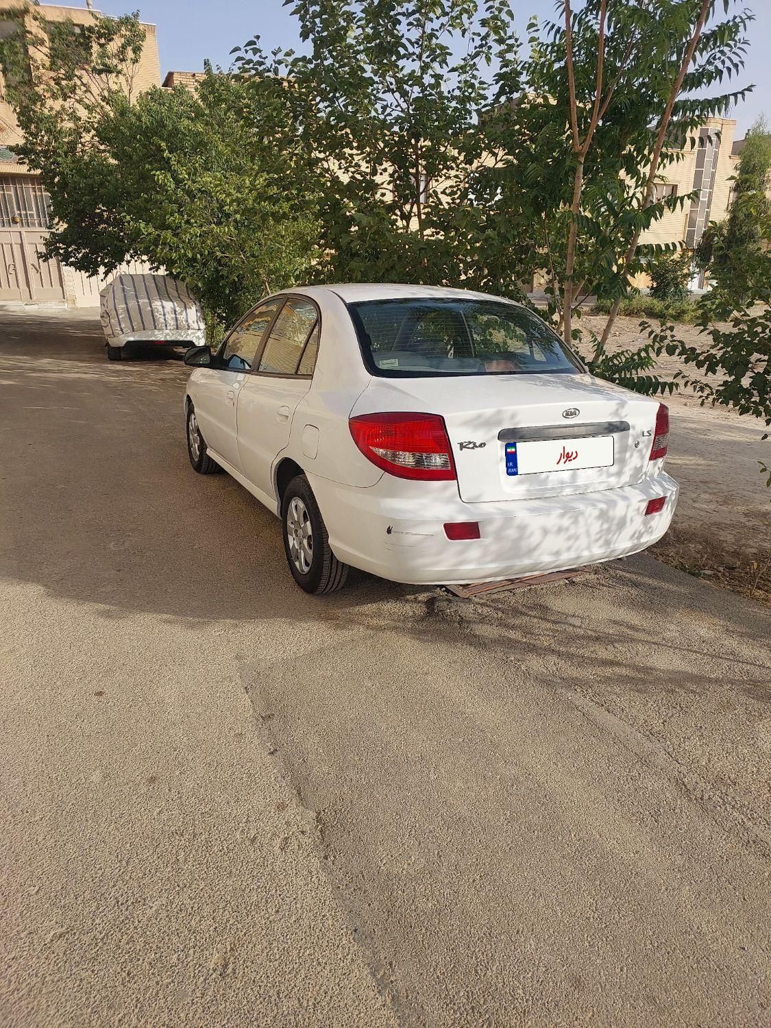 کیا ریو صندوقدار فول UB - 2015