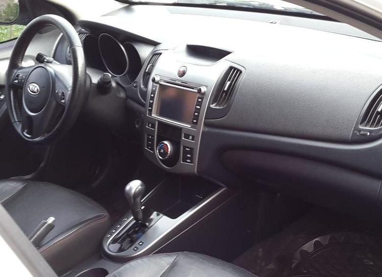 کیا سراتو 2.0 لیتر اتوماتیک GT لاین - 2010