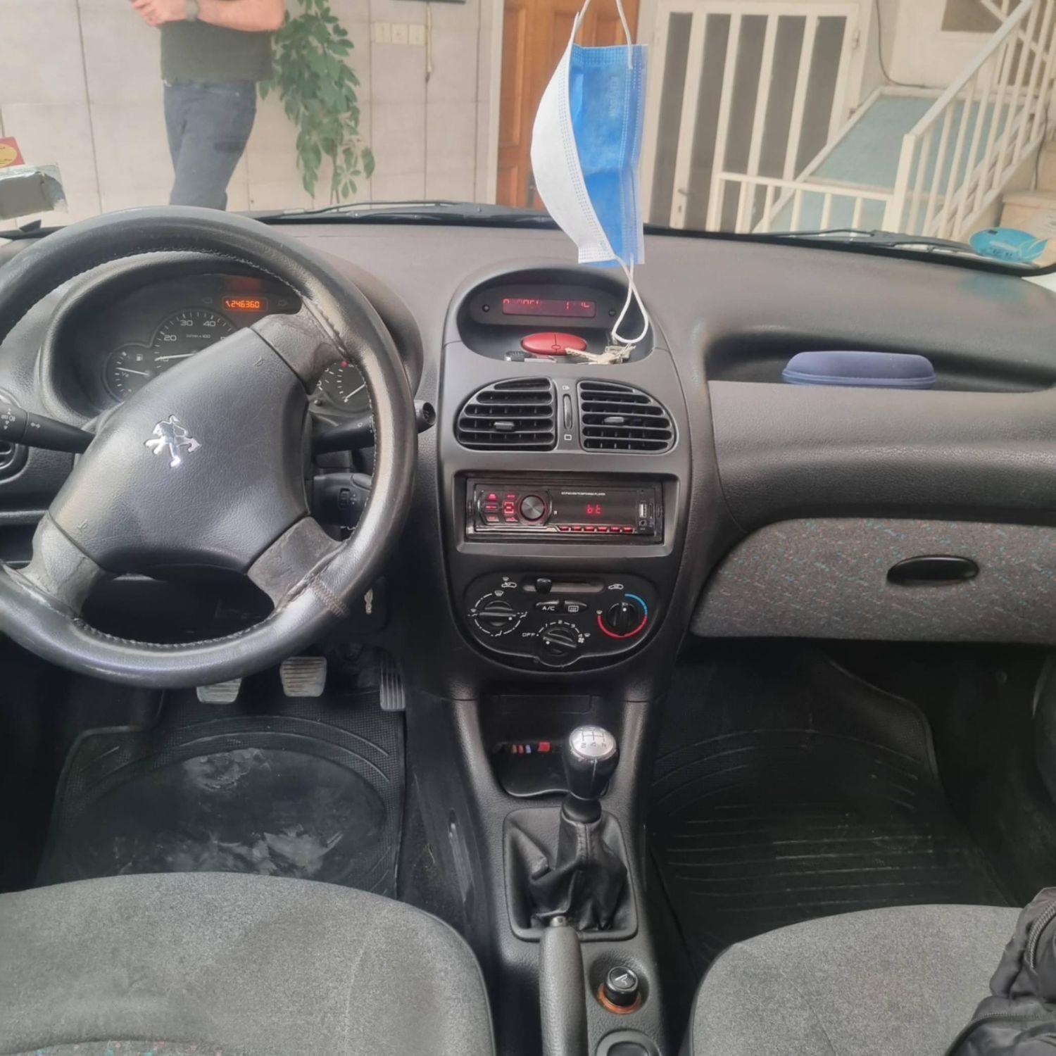 پژو ۲۰۶ صندوق دار v20 - 1389