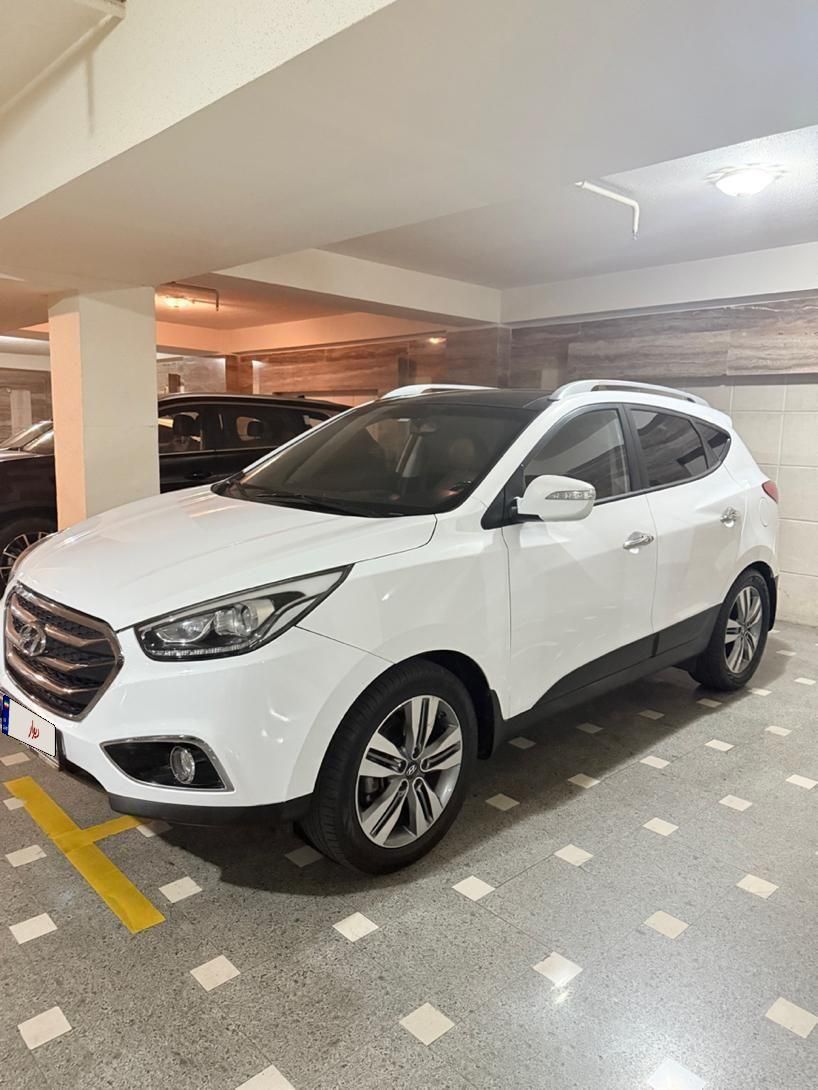 هیوندای توسان 2.4 لیتر - 2015
