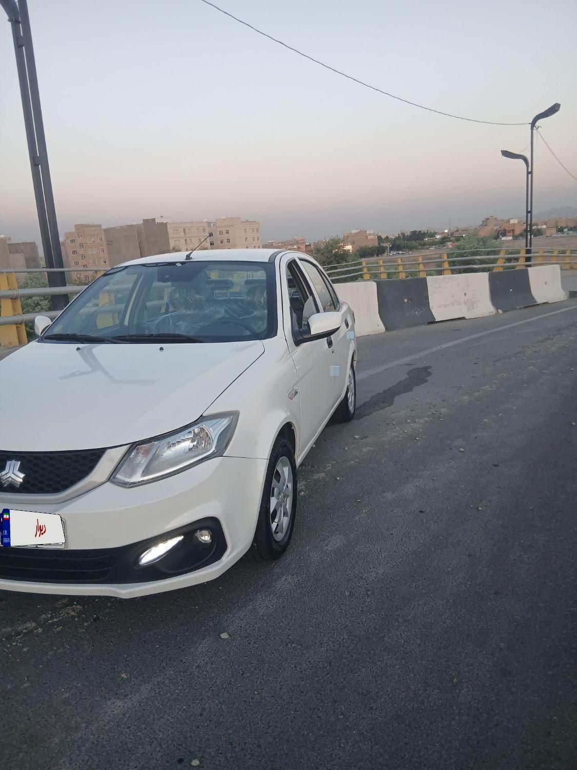 ساینا S دنده ای بنزینی - 1402