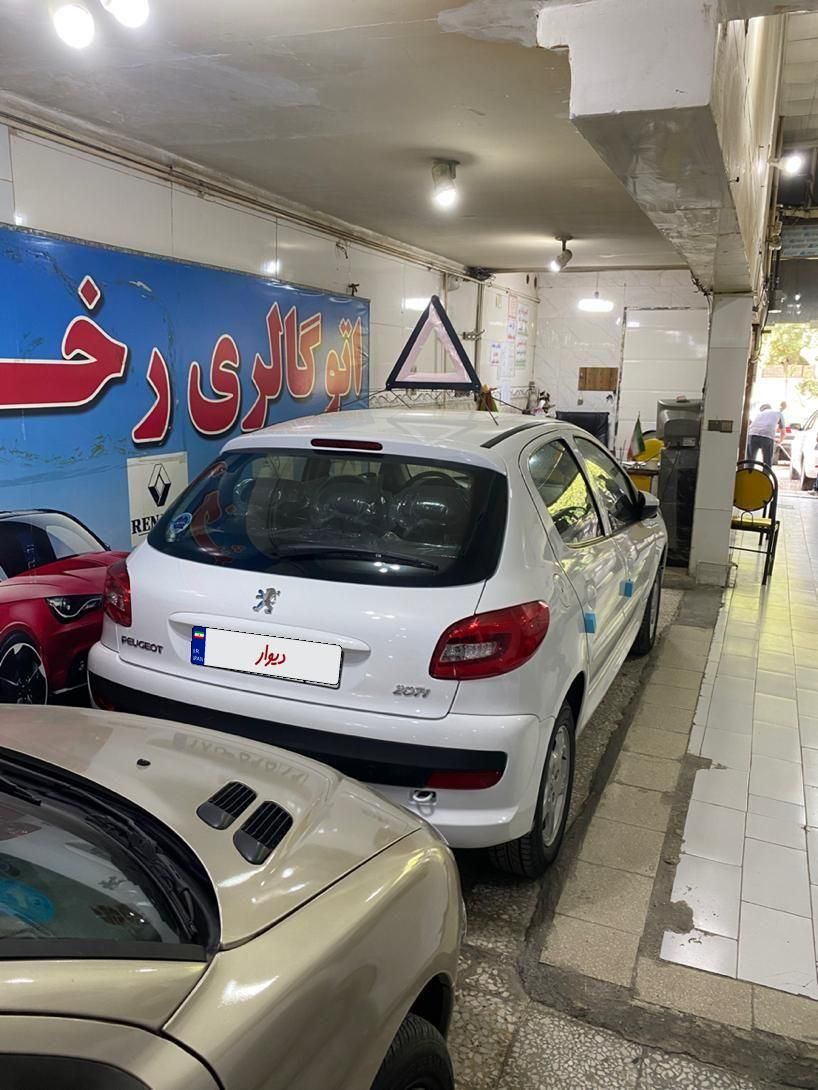 پژو 207 اتوماتیک TU5P - 1404