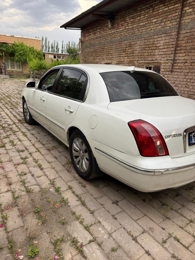 کیا اپیروس سوپر رویال - 2009