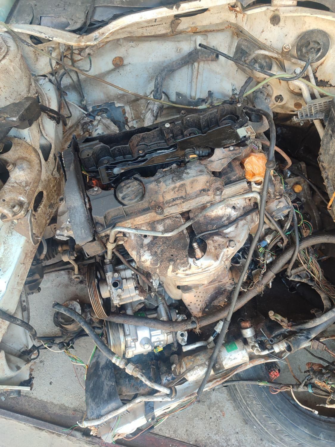 پژو 405 SLX بنزینی TU5 - 1392