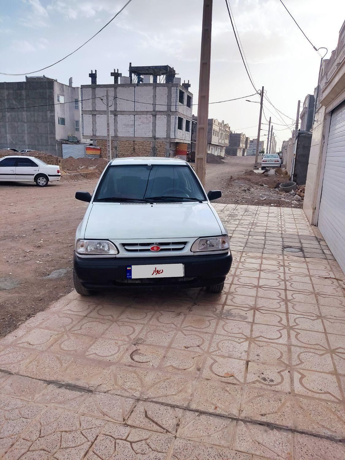 پراید صبا دنده‌ای - 1383