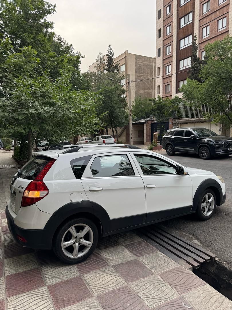 خودرو دانگ فنگ، H30 کراس آگهی ann_18293511