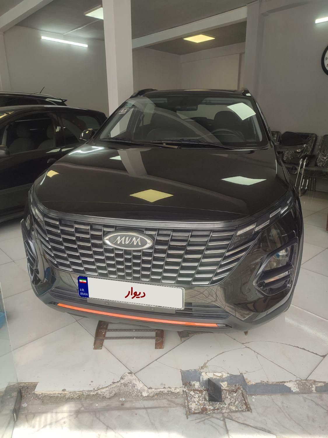 خودرو ام وی ام، X33 آگهی ann_18293631