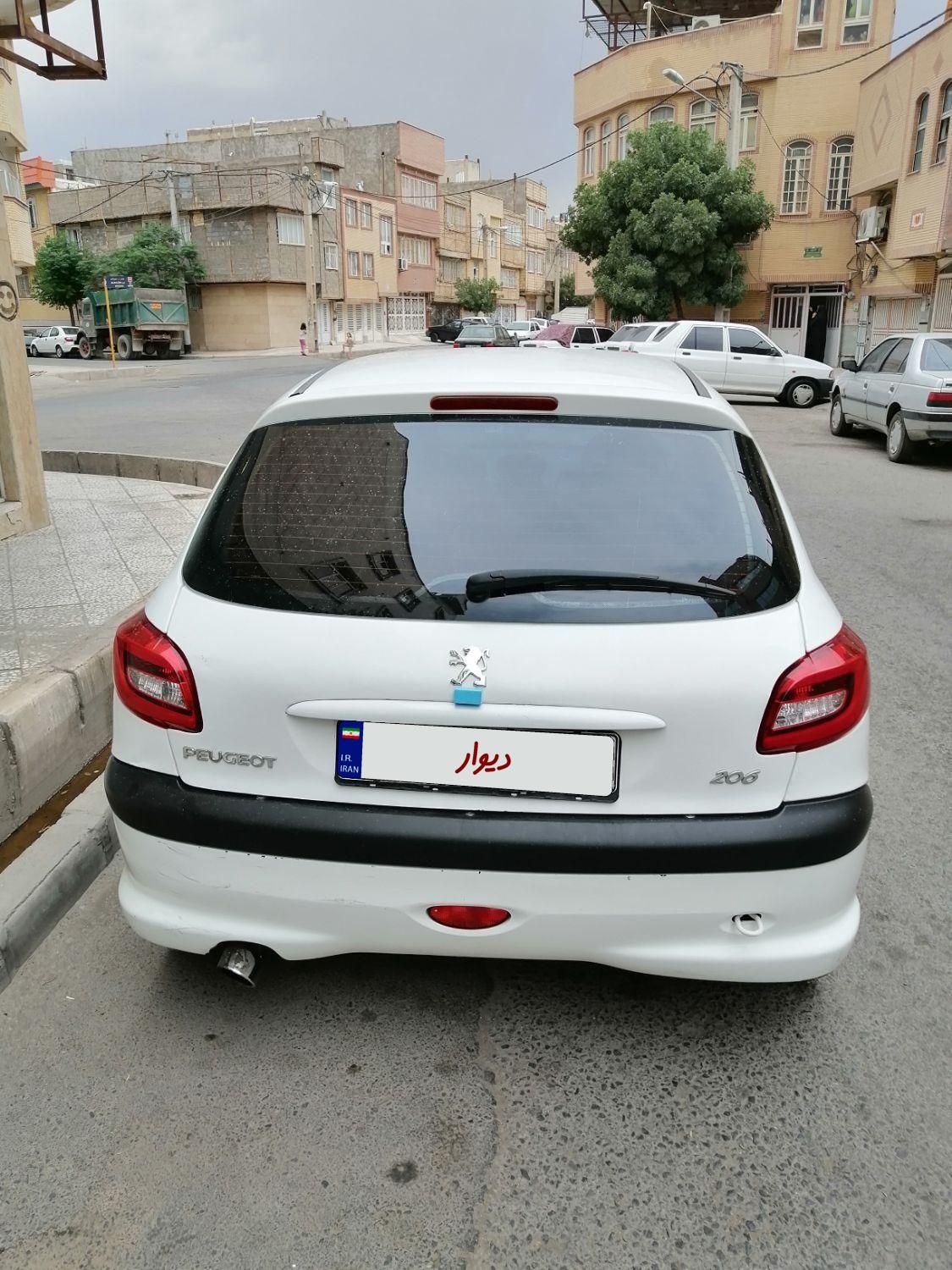 پژو 206 تیپ 3 - 1396