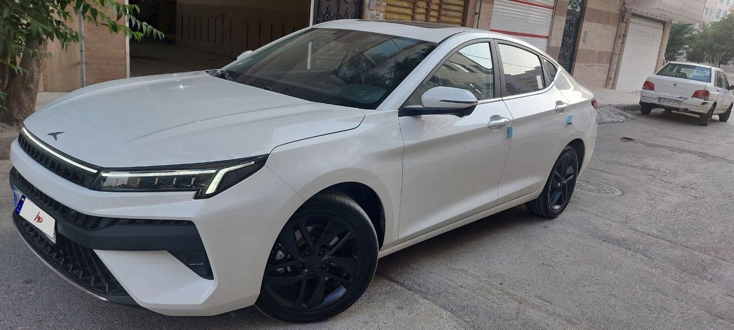 خودرو کی ام سی، J7 آگهی ann_18294018