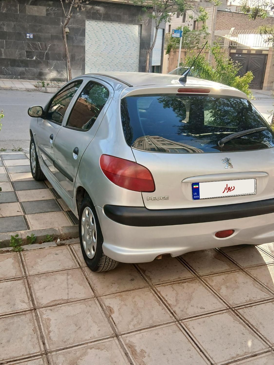 پژو 206 تیپ 3 - 1385